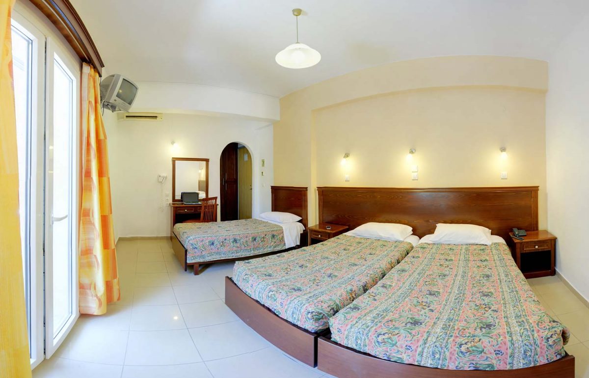 gouvia hotel triple room 01